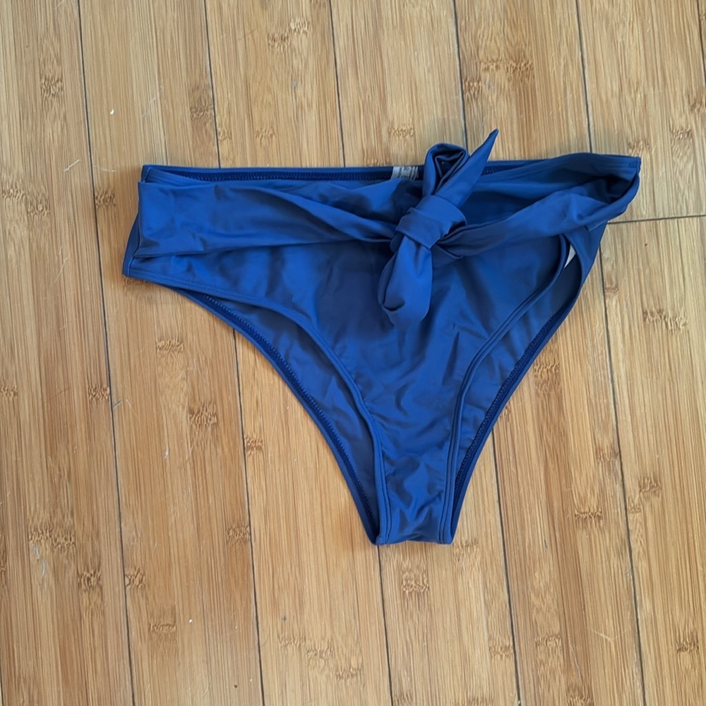 SHEIN Blue Ruffle Bikini Set - Picture 3 of 4